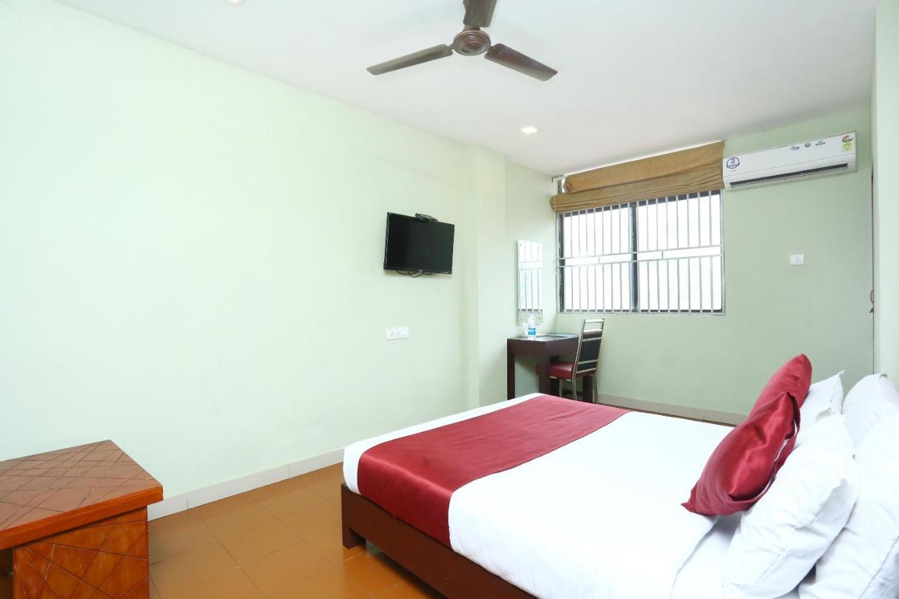Oyo 15190 Select Residency Hotel Calicut Eksteriør billede