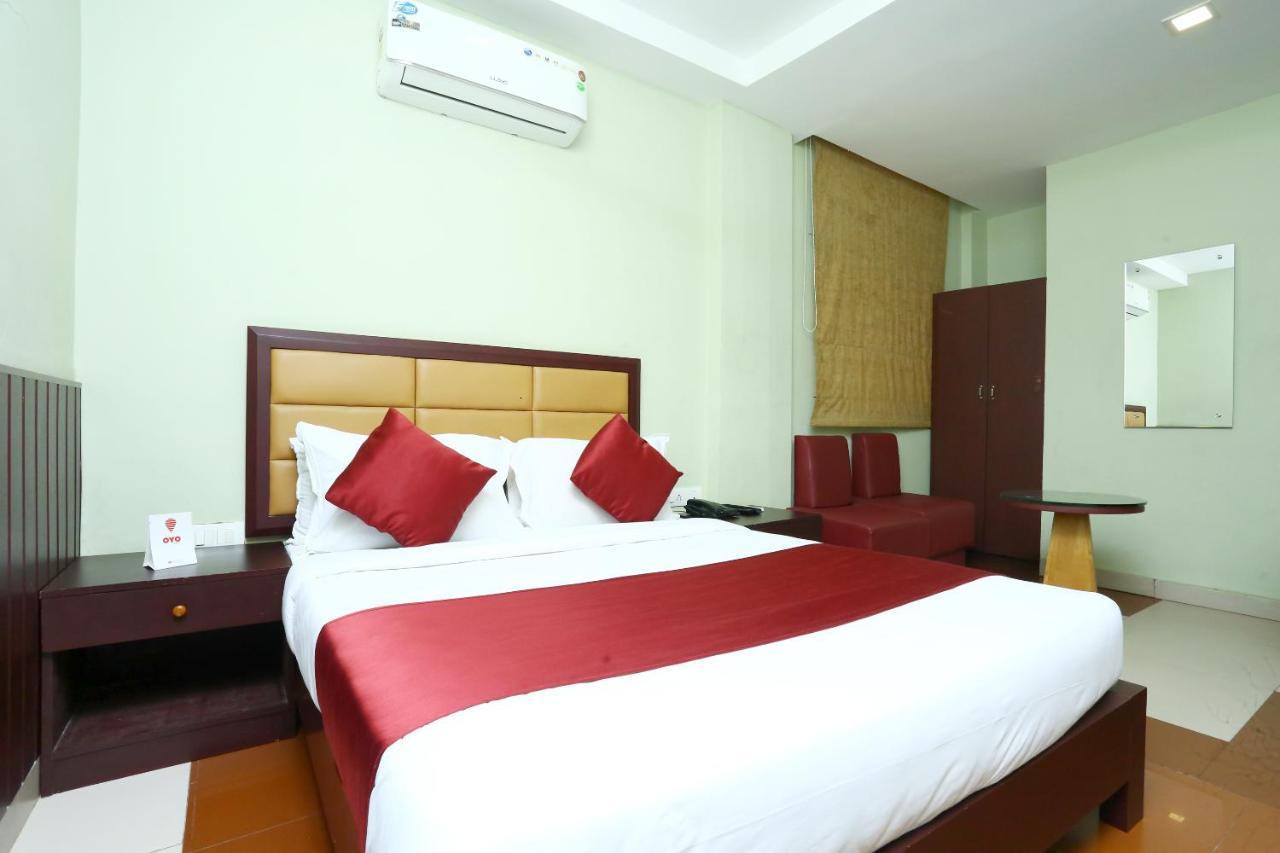 Oyo 15190 Select Residency Hotel Calicut Eksteriør billede