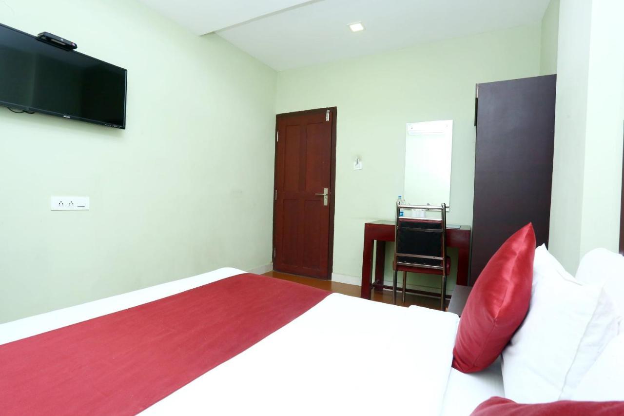 Oyo 15190 Select Residency Hotel Calicut Eksteriør billede