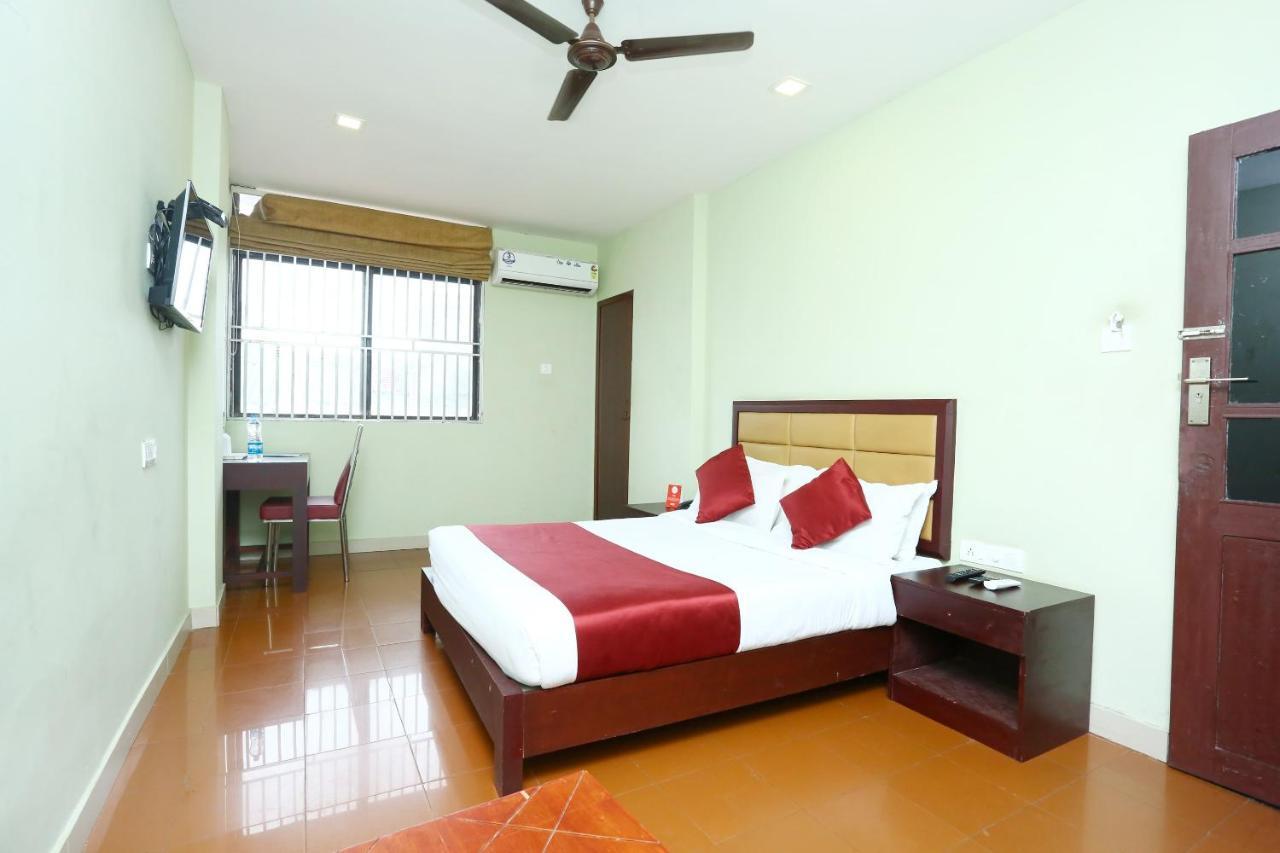 Oyo 15190 Select Residency Hotel Calicut Eksteriør billede