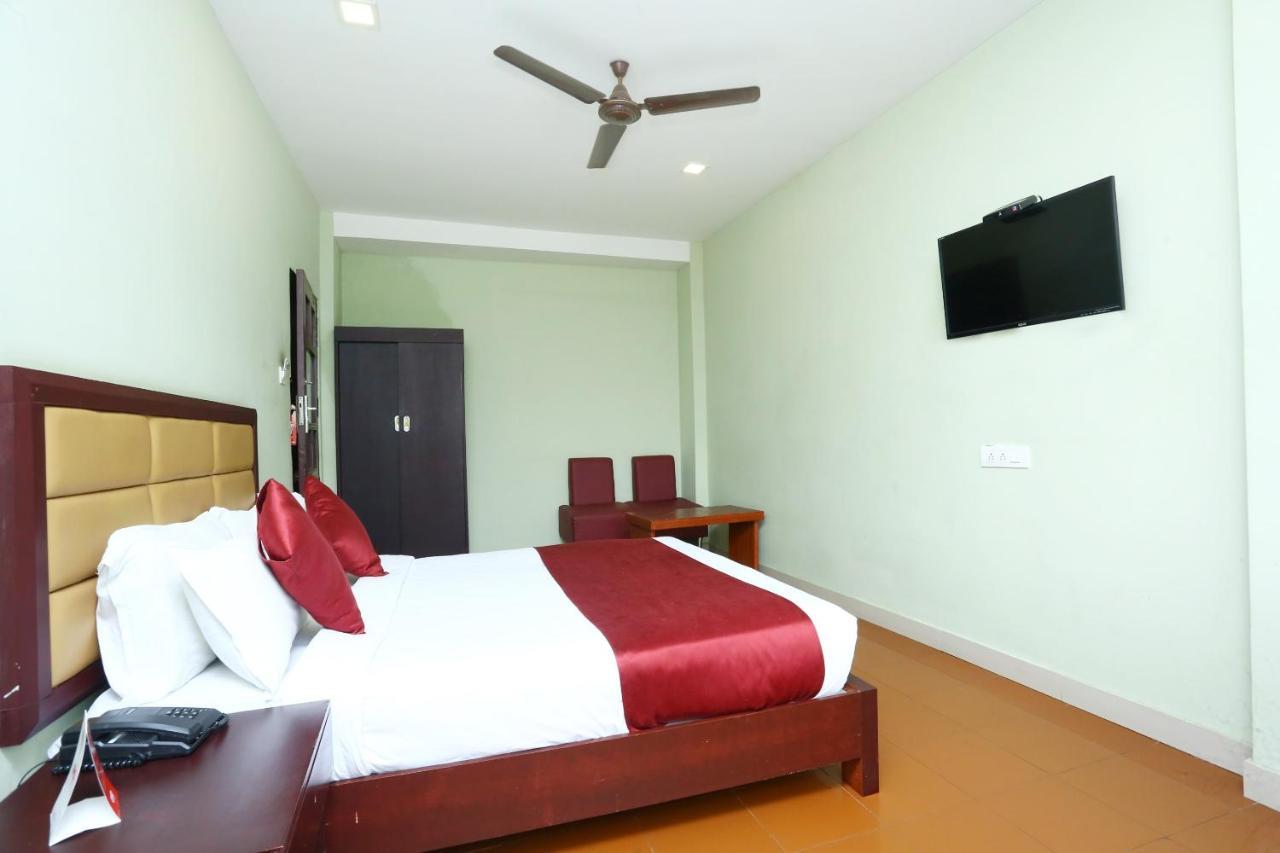 Oyo 15190 Select Residency Hotel Calicut Eksteriør billede
